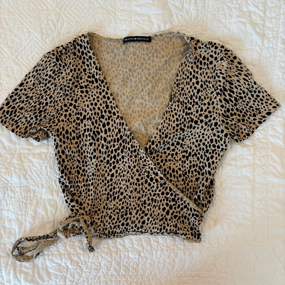 Brandy Melville Leopard Short Sleeve Wrap top